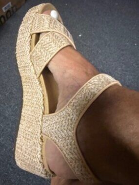 Lucky brand, women's size 7.5 wedge sandal.